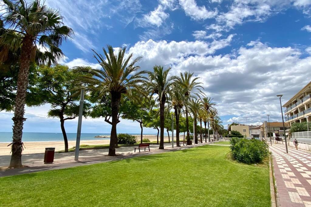Apartamento Pequeno Y Luminoso En Cambrils Apartman Kültér fotó
